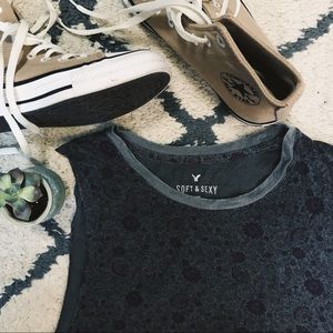 Cutoff T-shirt blouse